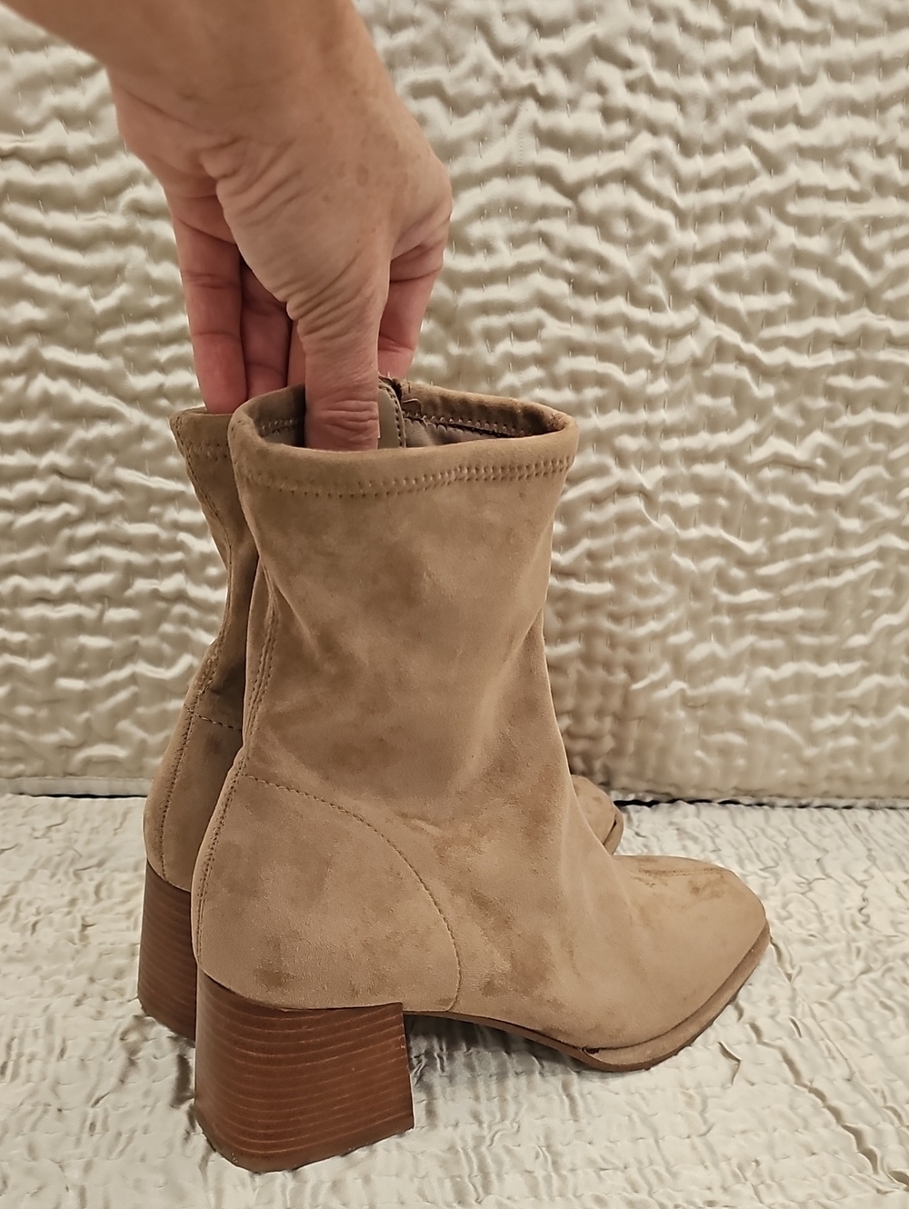 Steve Madden  Pammy  Suede Mid-Height Block Heel Ankle Boots